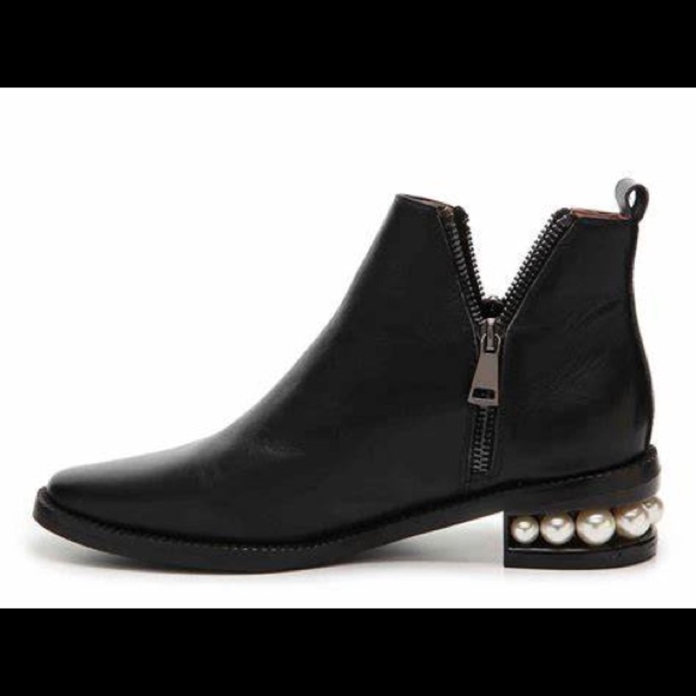 Catherine malandrino leather booties with Pearl heel detail size 8